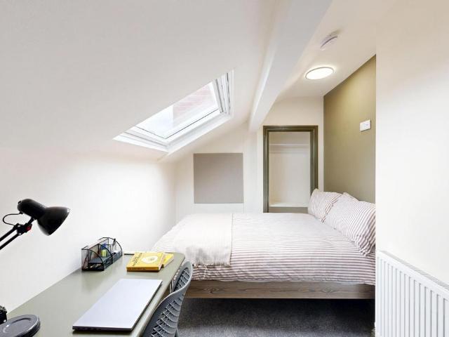 House for rent in Hyde Park, West Yorkshire
