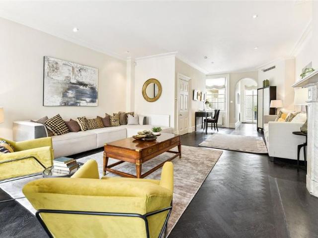 House for rent in Mayfair, Greater London