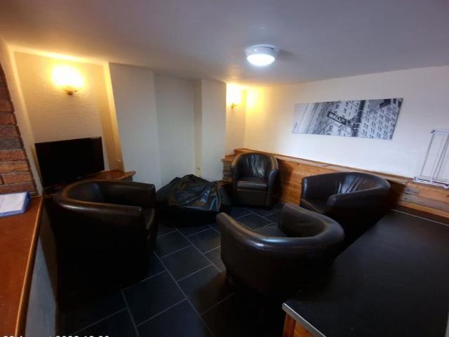 House for rent in Nangreaves, Wales