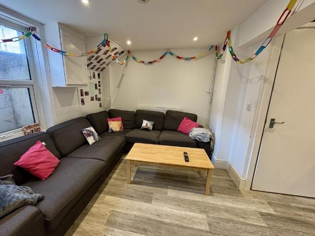 House for rent in Round Hill, Brighton & Hove