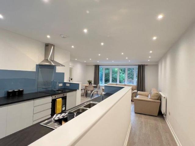 House for rent in Hales Place, The Bridge