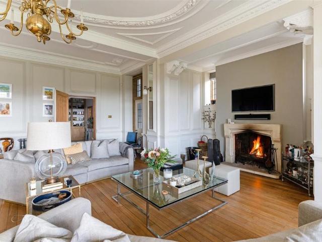 House for rent in Horsham, West Sussex