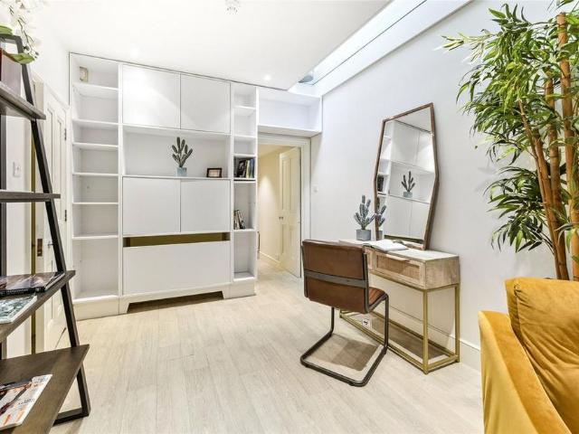 House for rent in Mayfair, Greater London