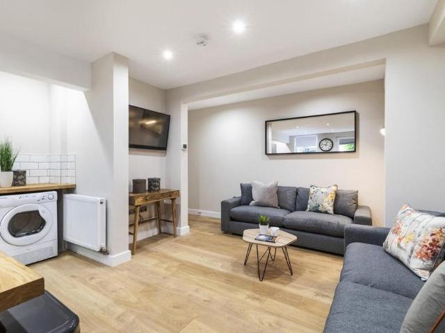 House for rent in Headingley Hill, Headingley