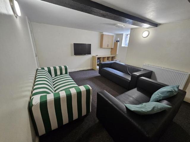 House for rent in Woodhouse, West Yorkshire