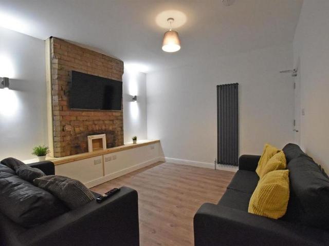 Room for rent in Haddon, East Midlands