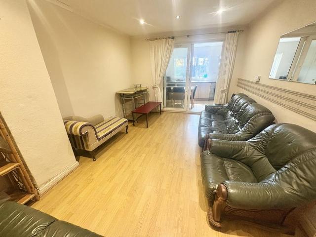 Room for rent in Harborne, West Midlands