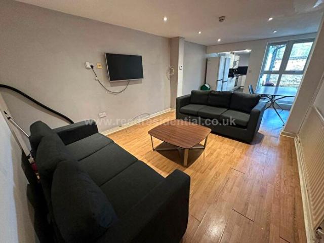 Apartment for rent in Old Lenton, Haddon