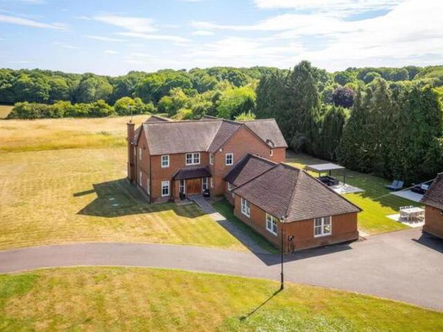 House for sale in Pottersheath, King's Walden