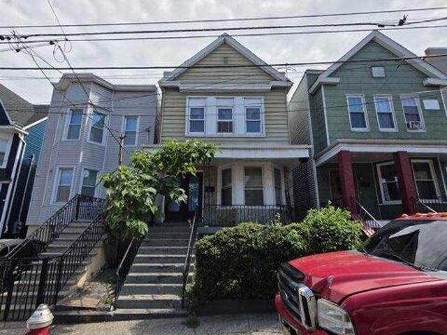 House for sale in Hudson, New Jersey