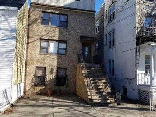 House for sale in Hudson, New Jersey