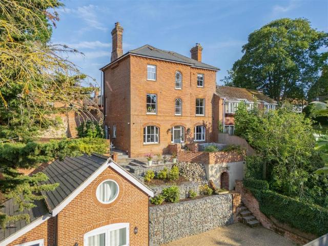 House for sale in Eastbridge, Suffolk