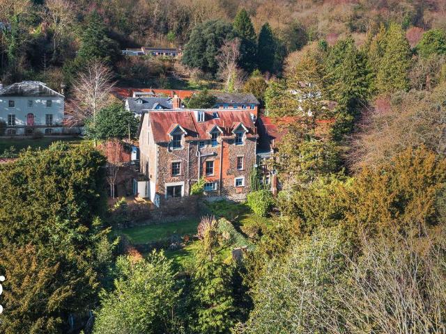 House for sale in Forthampton, Worcestershire