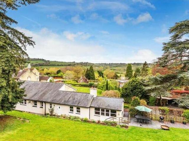 House for sale in Pachesham Park, Surrey