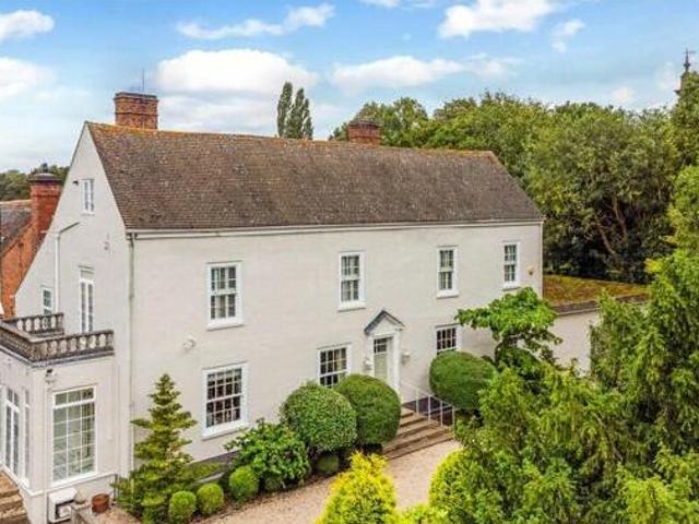 House for sale in Camp Hill, Warwickshire