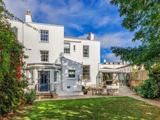 Farm for sale in Cheltenham, Gloucestershire