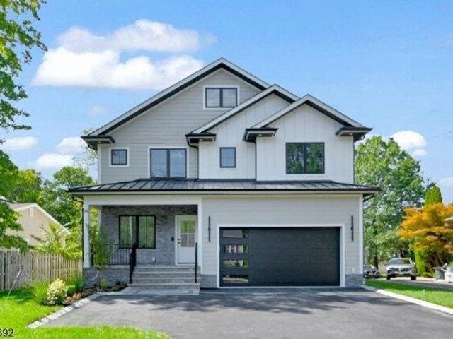 House for sale in Livingston, New Jersey