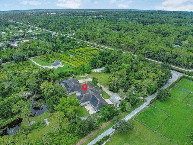 House for sale in Loxahatchee, Florida