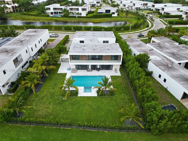 Detached House for rent in Weston, Florida