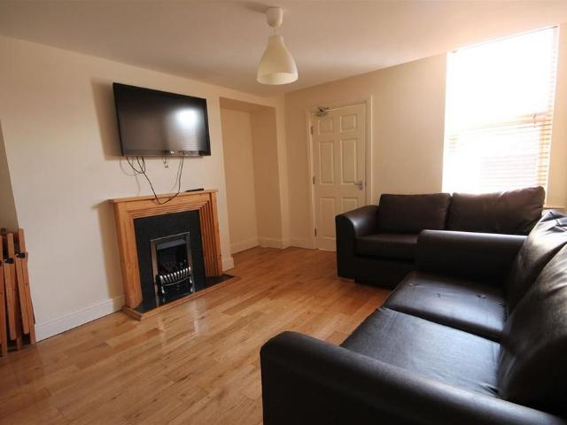 House for rent in City Centre, Doncaster