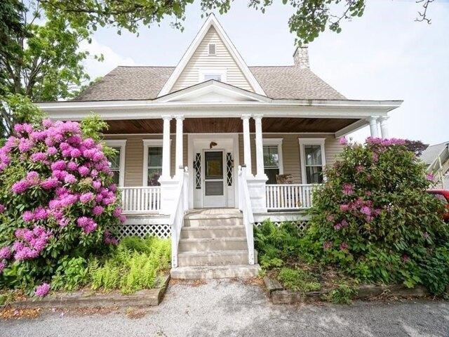 House for sale in Downtown, Manchester