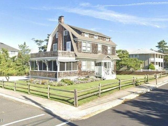 House for sale in Mantoloking, New Jersey