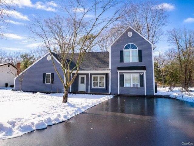 House for sale in Centereach, New York