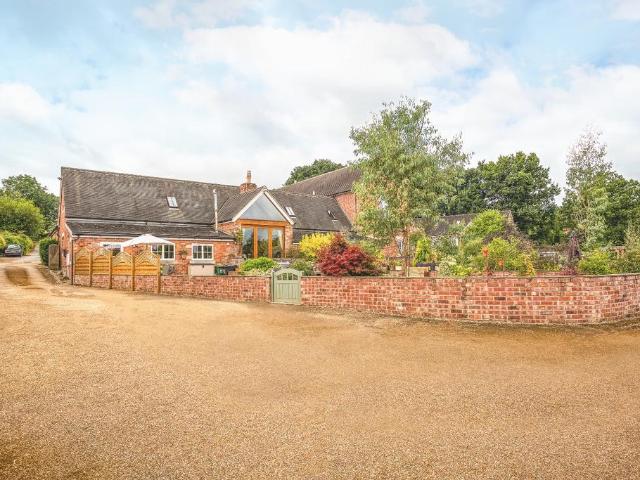 House for sale in Kedleston, East Midlands