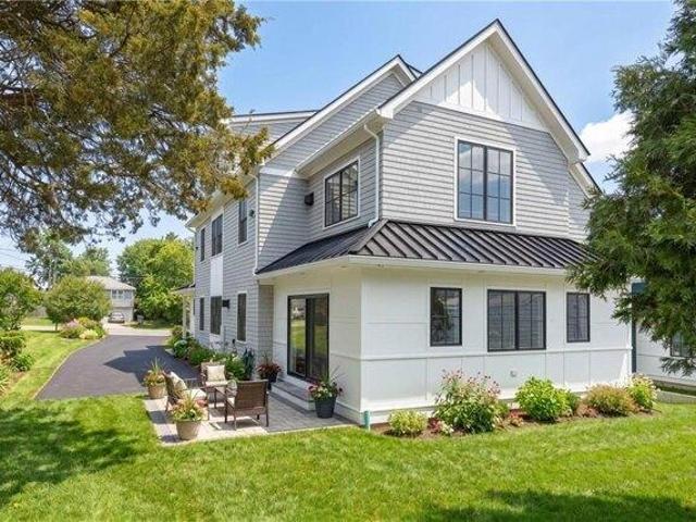 House for sale in Middletown, Rhode Island