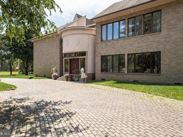 House for sale in Delmont, New Jersey