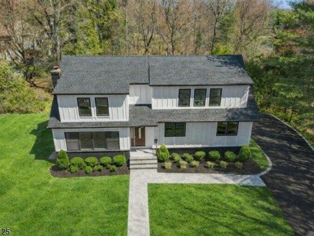 House for sale in Mountainside, New Jersey