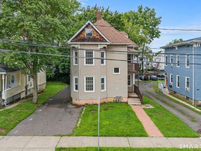 House for sale in Barrio Latino, New Britain