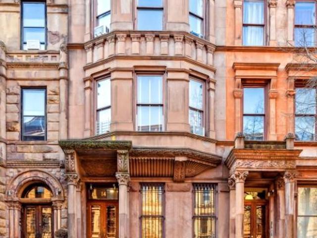 Townhouse for sale in New York