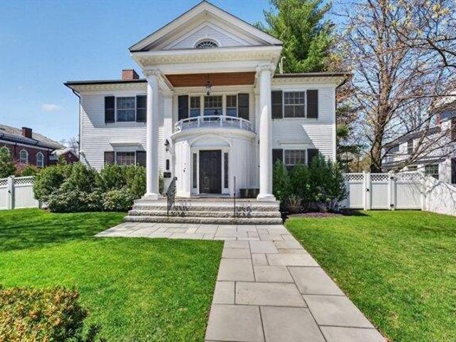 Condo for sale in Auburndale, Massachusetts