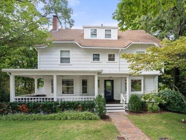 House for sale in West Newton, Newton