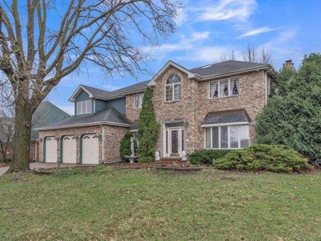 House for sale in Orland Park