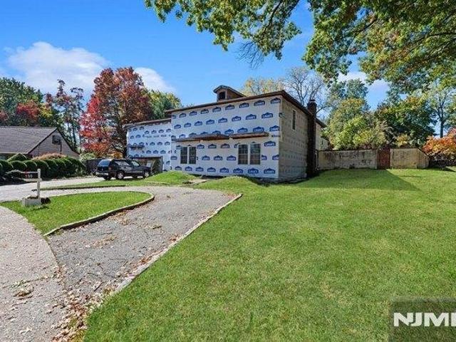 House for sale in Paramus, Bergen County
