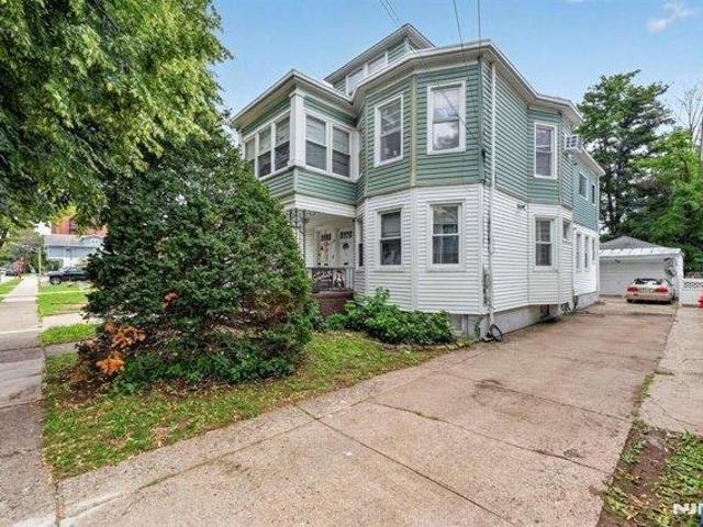 House for sale in Passaic, New Jersey
