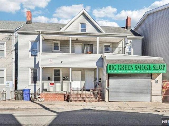 House for sale in Passaic, New Jersey