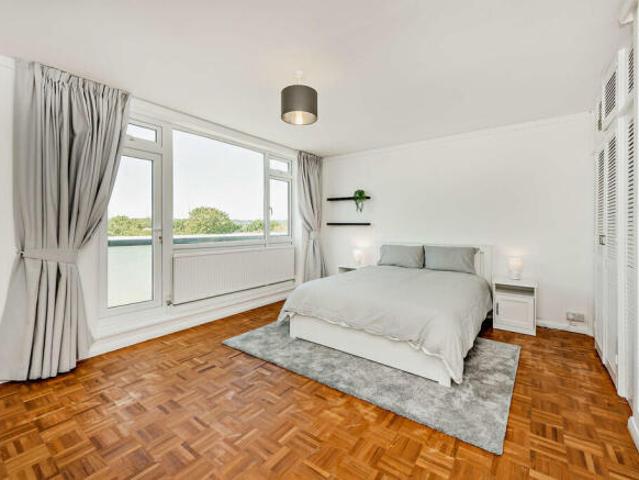 Apartment for sale in Beckenham, Greater London