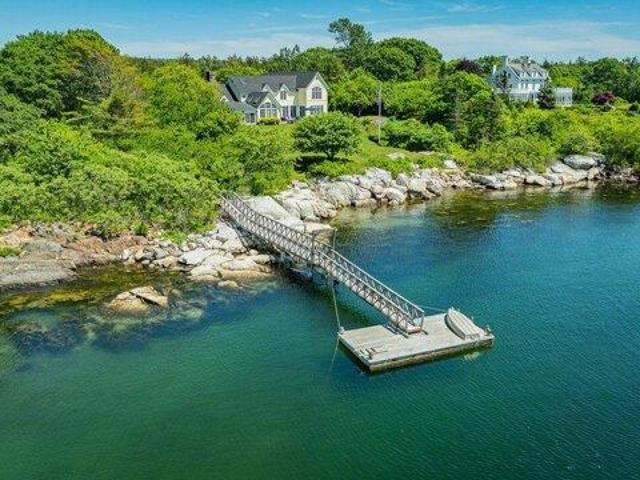 House for sale in Phippsburg, Maine