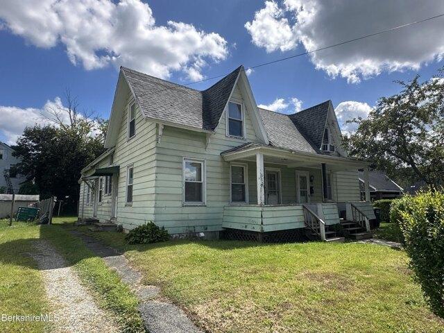 House for sale in Pontoosuc, Pittsfield