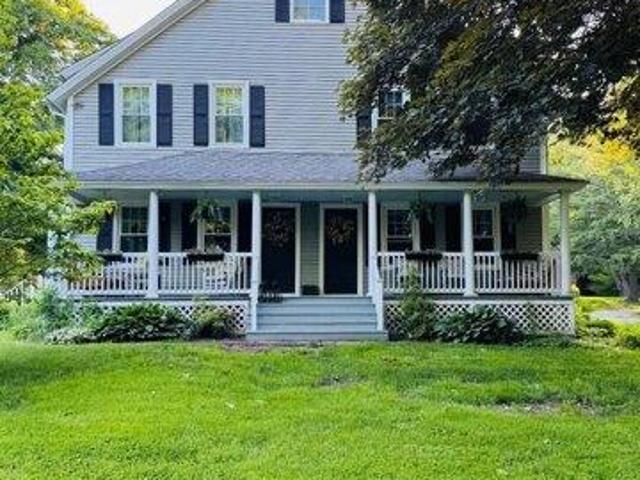 House for sale in Pomfret, Connecticut