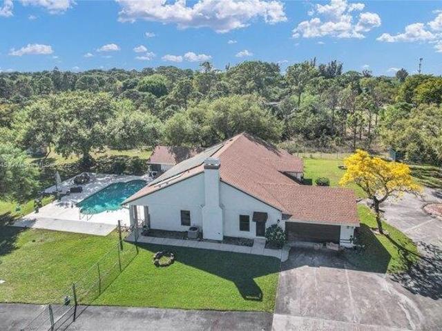 House for sale in Pompano Beach