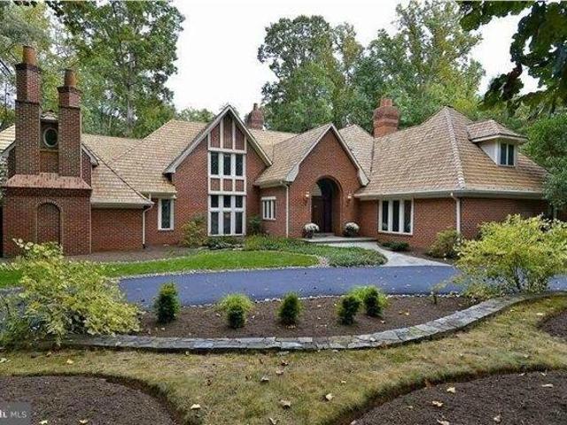 House for sale in Potomac