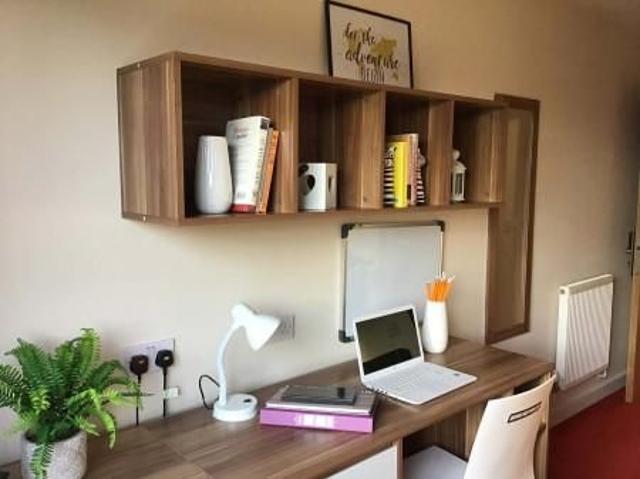 House for rent in Barracks, The Bridge