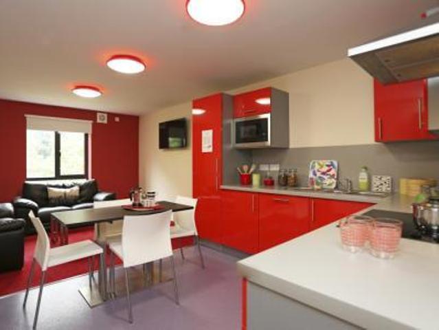 Flat for rent in Barracks, The Bridge