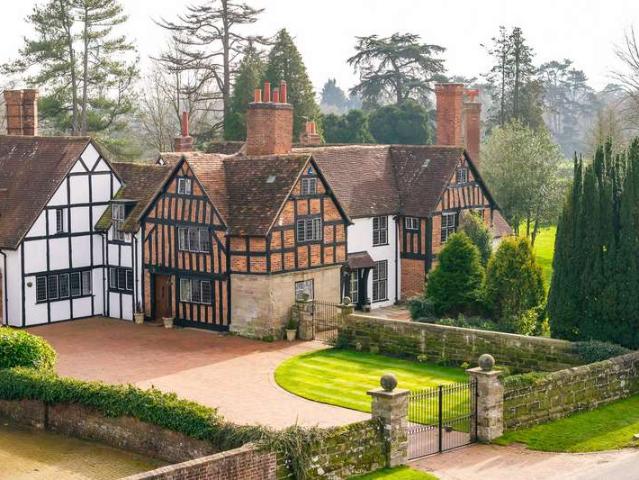 Property for sale in Alderminster, Warwickshire