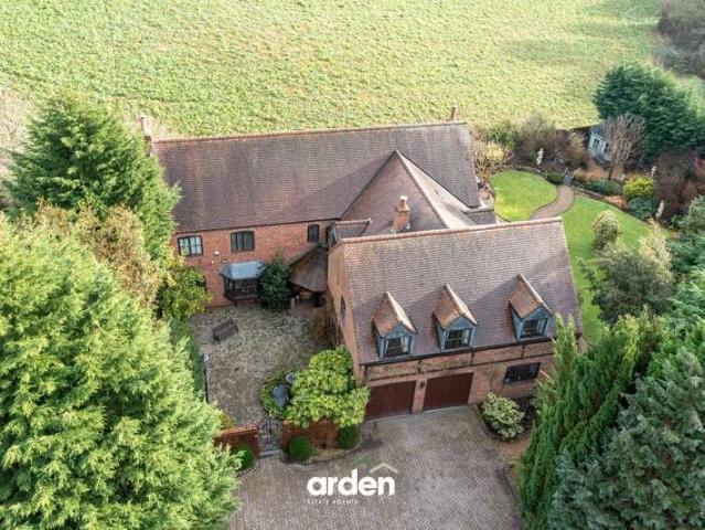 Property for sale in Bromsgrove, Worcestershire