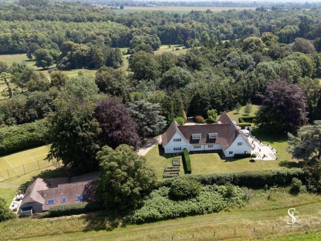 Property for sale in Bisham